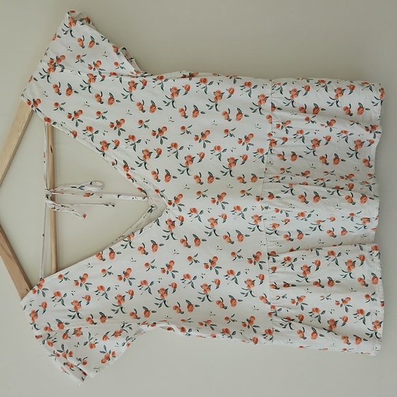 Abercrombie & Fitch White Floral V-Neck Blouse - Picture 3 of 5